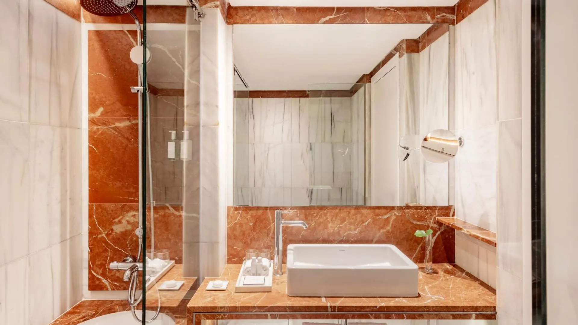 Claris Hotel & Spa Gl, A Small Luxury Hotel Of The World Barcelona